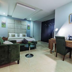 Tranquil Mews Hotel